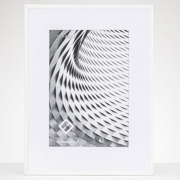 Alu Bilderrahmen Amelia 18x24 cm | Weiß matt | Kunstglas (1 mm)