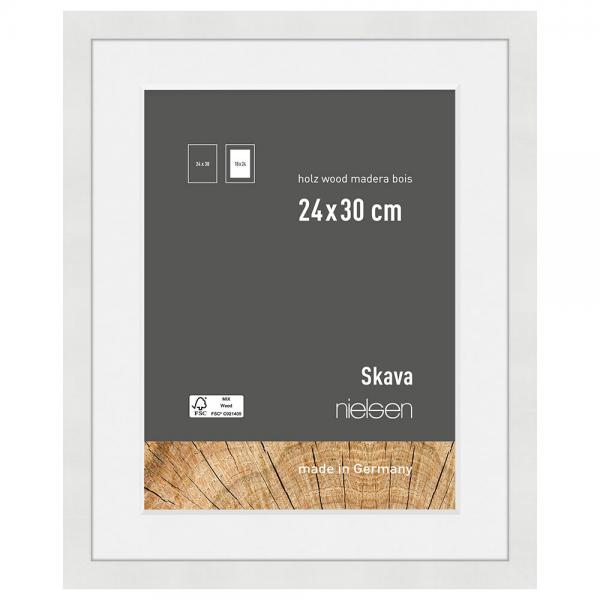Holzrahmen Skava mit Passepartout 24x30 cm (18x24 cm) | Weiß | Normalglas