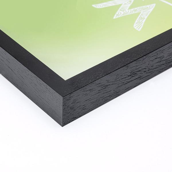 Holz Bilderrahmen Usedom mit Distanzleiste 70x90 cm | Schwarz | Acrylglas